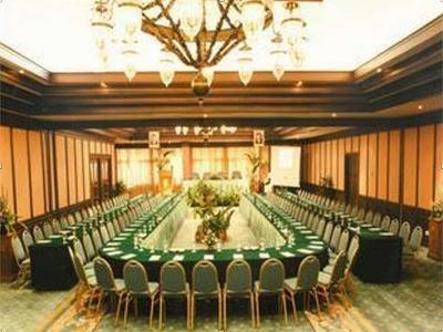 Equator Hotel Surabaya Exterior photo